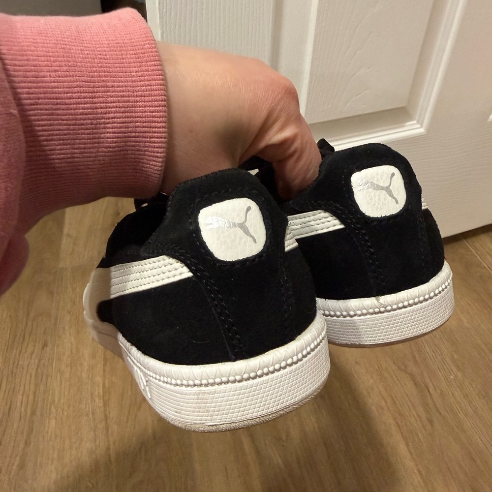 Puma Black and White Sneakers - Picture 7 of 8